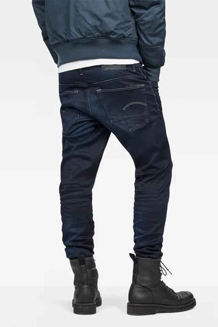 Blauwe slim fit jeans van G-Star RAW, met kenmerkende achterzakken en een nauwsluitende pasvorm tot aan de enkels.