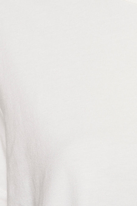 Wit T-shirt met korte mouwen van MORE & MORE, van effen stof met subtiele textuur.
