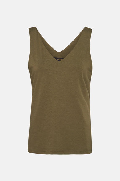 Mouwloze top in kaki van MORE & MORE, relaxte pasvorm en diepe V-hals.