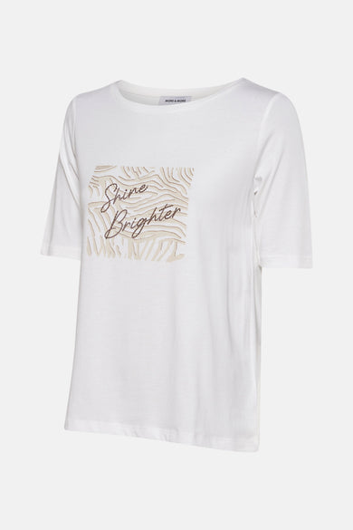 Wit T-shirt met korte mouwen van MORE & MORE, versierd met een grafische print en decoratieve letters.
