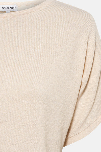 T-shirt écru à manches courtes de MORE & MORE avec une texture tricotée fine.