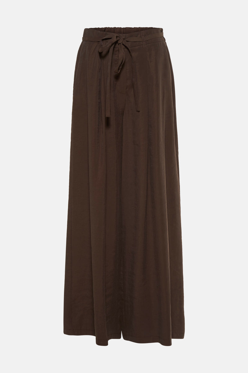 Bruine broek van MORE & MORE, losse pasvorm en strikceintuur.