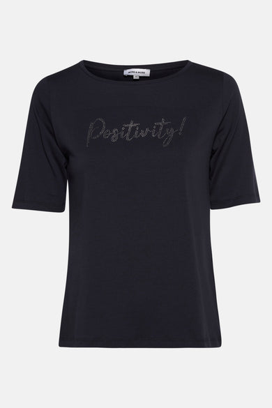 Blauw T-shirt met korte mouwen van MORE & MORE met glinsterende opdruk op de voorkant.