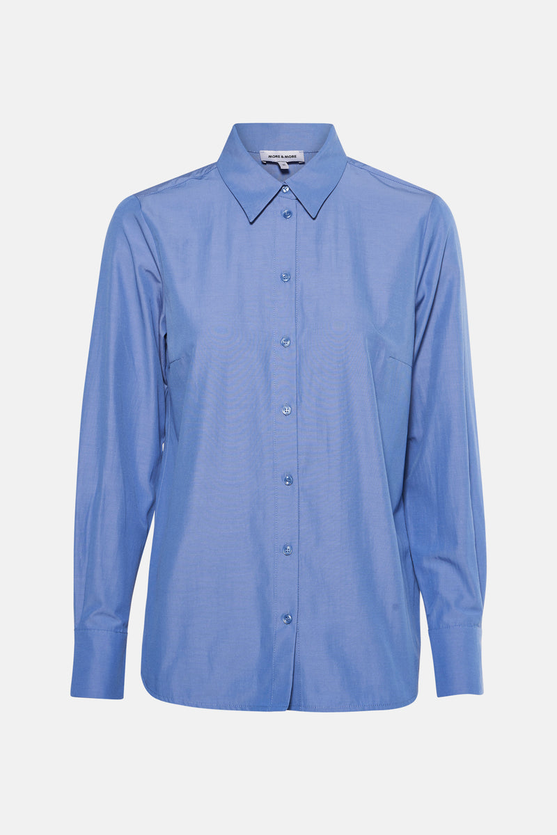 Blauw overhemd met lange mouwen van MORE & MORE, met een knoopsluiting aan de voorkant.