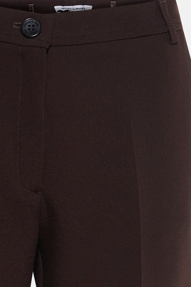 Bruin kostuumbroek van MORE & MORE, met knoopsluiting, riemlussen.