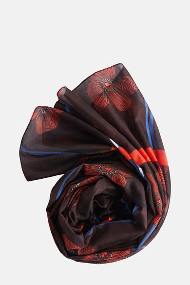 Bruine sjaal met bloemenprint van MORE & MORE, met blauwe strepen en een rood-oranje bloemenpatroon.