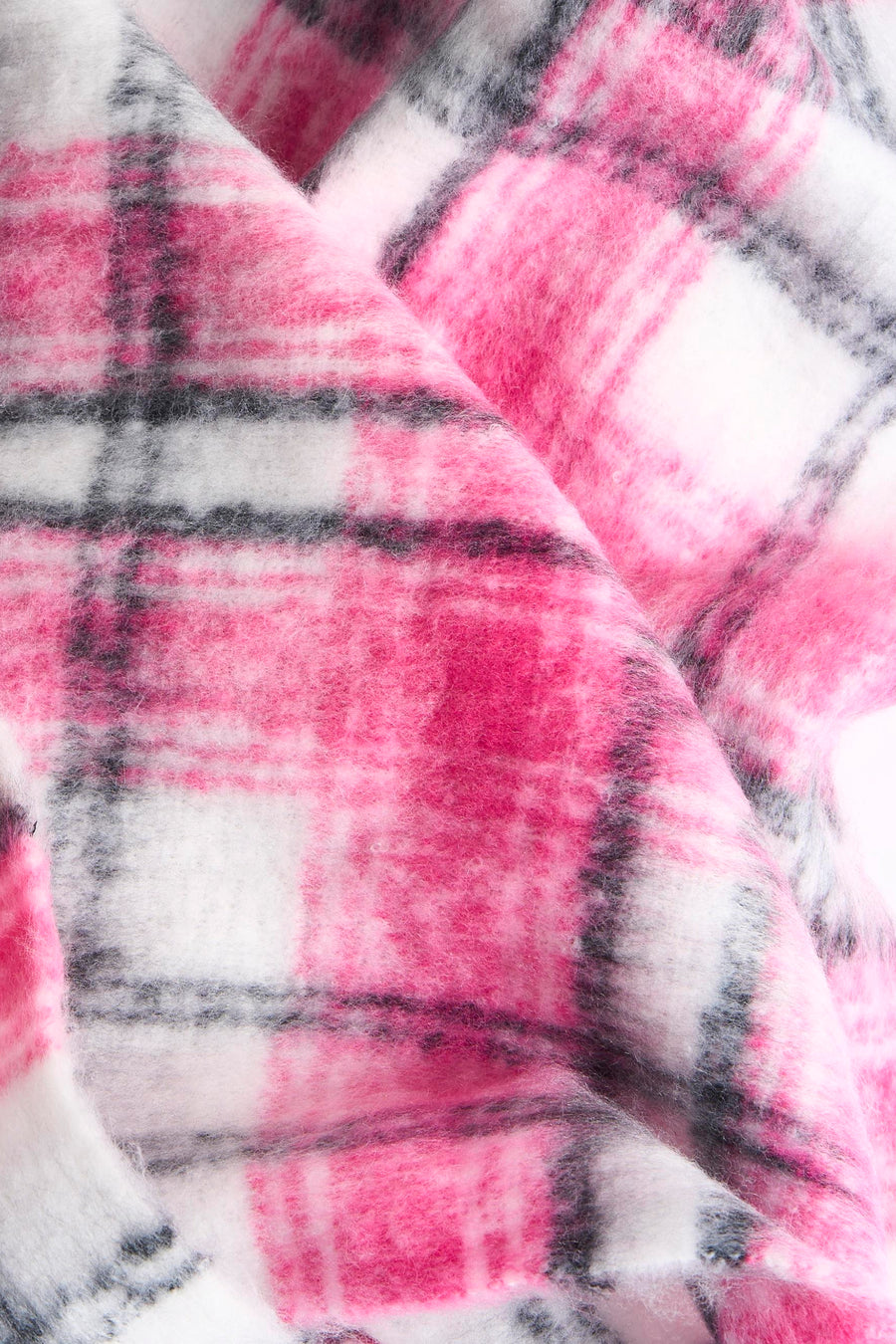 Foulard multicolore by MORE & MORE avec motif à carreaux rose, blanc et gris.