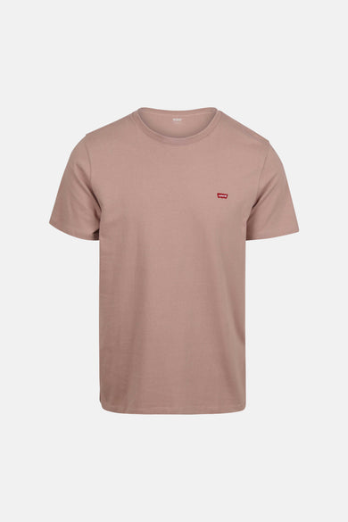 T-shirt rose à manches courtes de Levi's, avec un petit logo rouge brodé sur la poitrine.