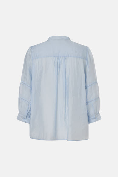 Blauw overhemd met lange mouwen van MORE & MORE, met uitgesneden details op de mouwen en een losse pasvorm.
