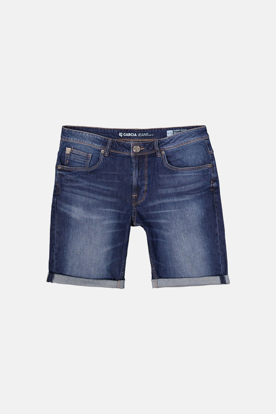Short en jeans denim bleu moyen de GARCIA avec ourlets retroussés, vu de face.