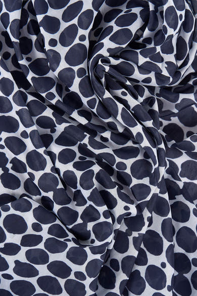 Multikleuren sjaal van MORE & MORE, marineblauw en wit onregelmatig stippenpatroon, licht gedrapeerde stof.