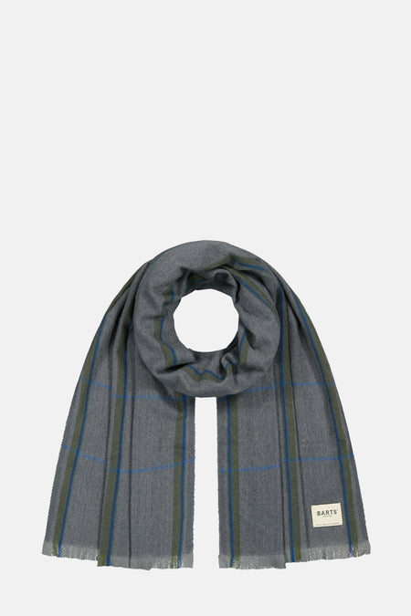 Grijze geruite sjaal van BARTS, gedragen met een witte hoodie en een kaki jas.