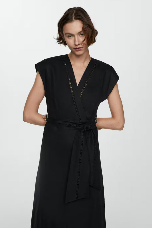 Robe  Noir - MANGO