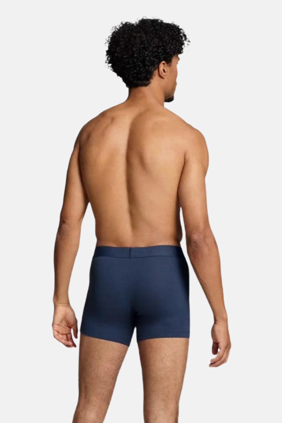 Boxer bleu de Levi's® Accessories, porté par un homme torse nu vu de dos.