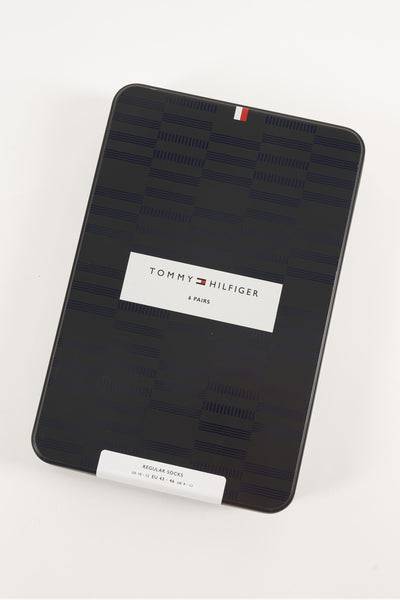 Set van 6 paar blauwe sokken van Tommy Hilfiger, met horizontale blauwe strepen.