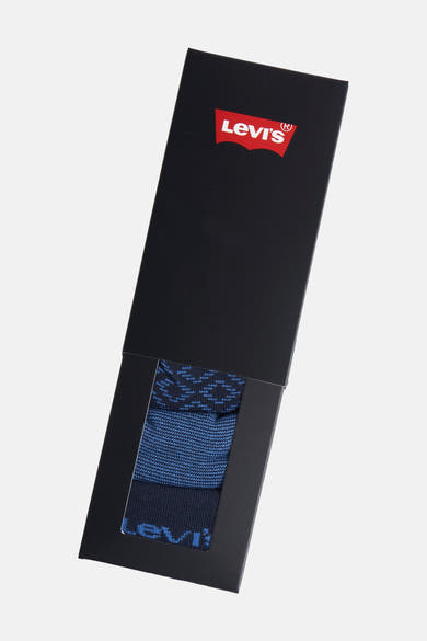 Blauwe sokken van Levi's Accessories, gepresenteerd in een zwarte geschenkdoos met het merklogo.