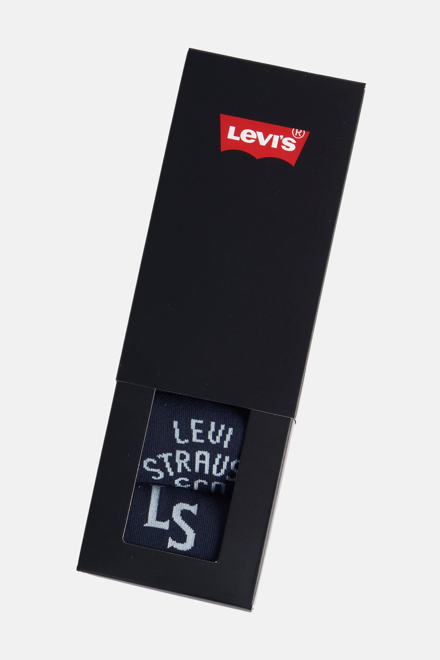 Blauwe sokken van Levi's met de inscriptie «Levi Strauss» in witte letters, gepresenteerd in een zwarte cadeauw.