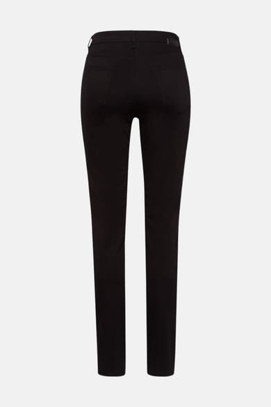 Zwarte rechte jeans van BRAX, klassieke pasvorm met achterzakken en sobere afwerkingen.