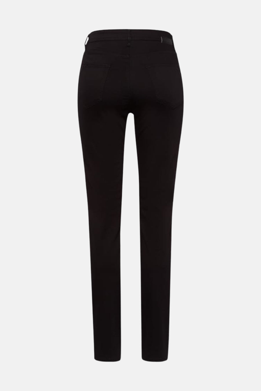 Zwarte rechte jeans van BRAX, klassieke pasvorm met achterzakken en sobere afwerkingen.
