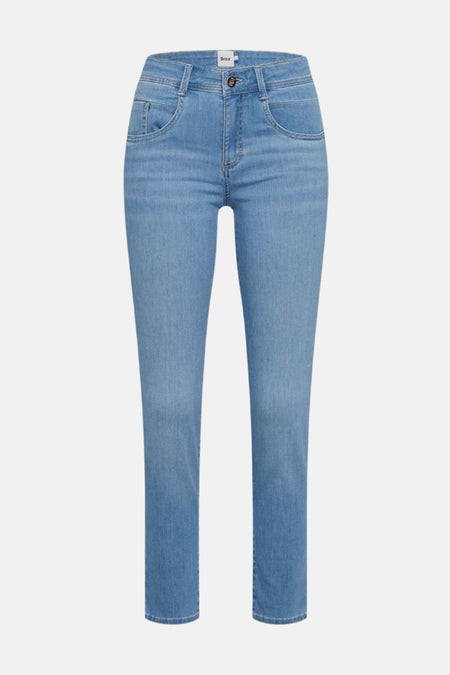 Jean slim en denim bleu clair de BRAX, coupe fuselée classique.