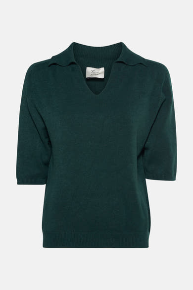Pull vert de Terra di Siena, avec un col tailleur et des manches courtes.