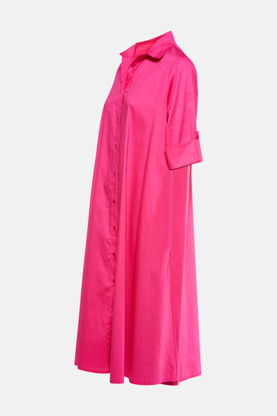 Roze jurk met lange mouwen van Terra di Siena, overhemdstijl met knopen en opgerolde mouwen.