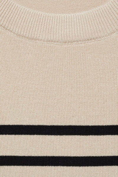 Ronde mouw beige van MANGO met horizontale zwarte strepen.