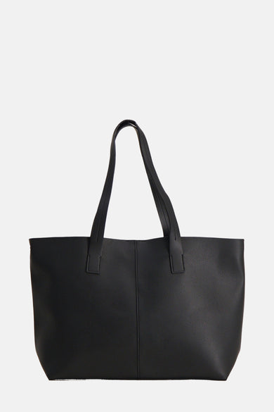 Zwarte schoudertas van MANGO, van getextureerd imitatieleer, met draaghengsels.