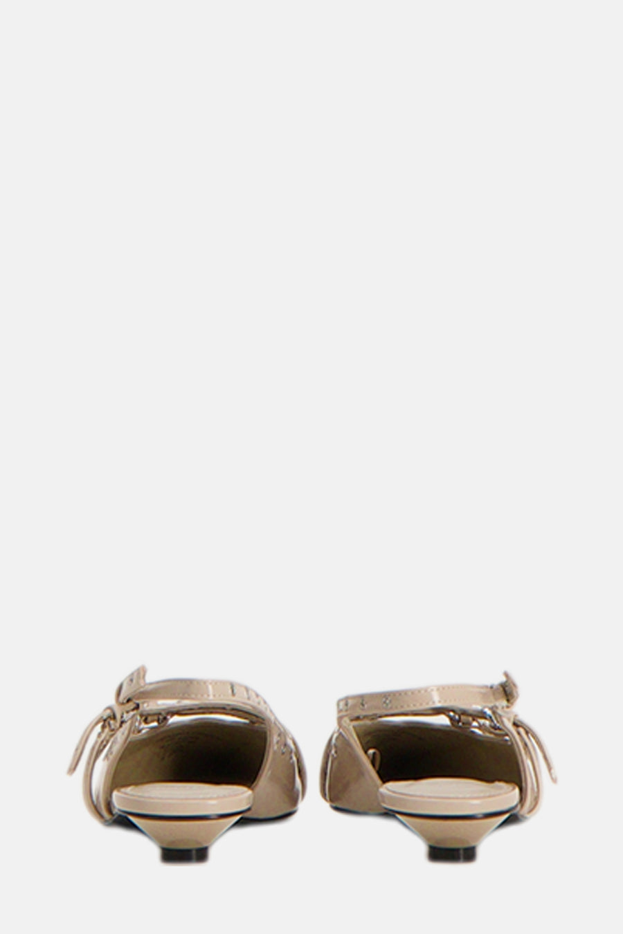 Chaussures plates beiges de MANGO, avec brides fines, vues de dos.
