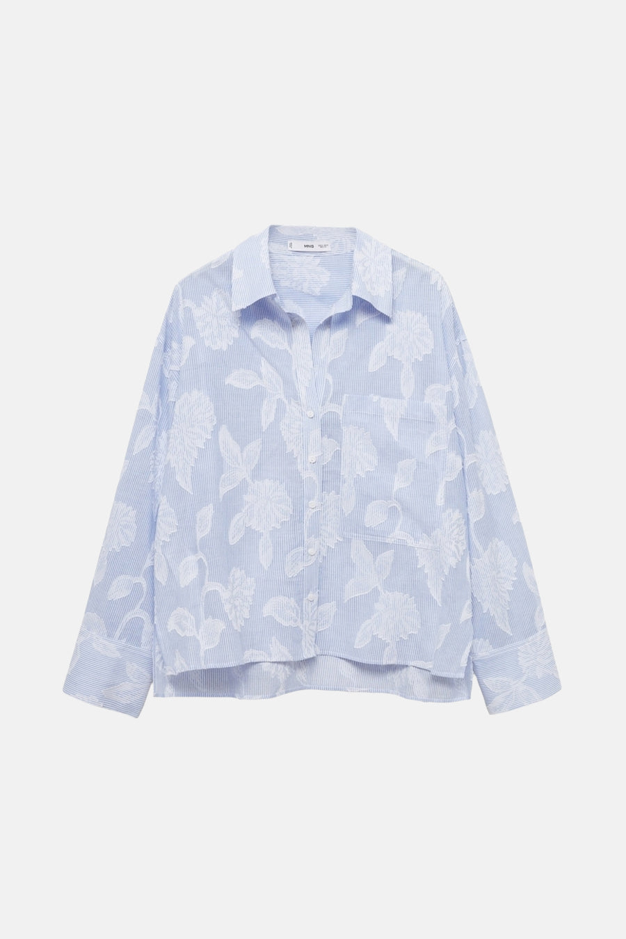 Blauw gestreept overhemd met lange mouwen en wit bloemenpatroon van MANGO.