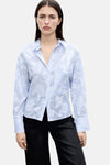 Blauwe gestreepte blouse met lange mouwen van MANGO, met geborduurde bloemenpatronen en een relaxte pasvorm.