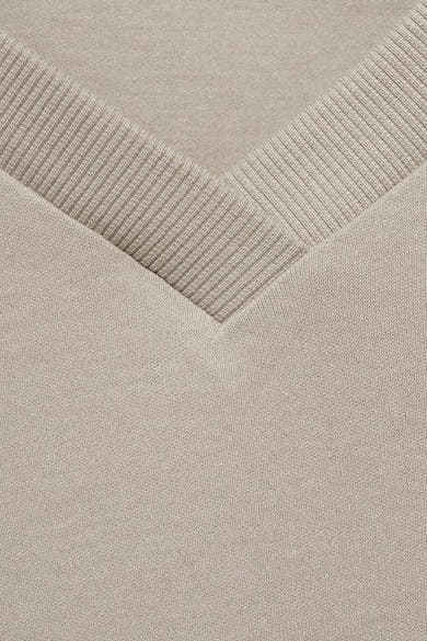 Grijze T-shirt met korte mouwen van MANGO, van jerseymateriaal met een geribde V-hals.