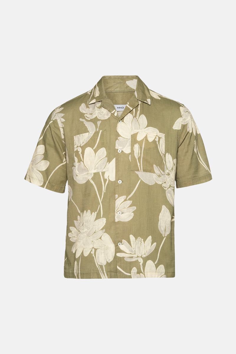 Groen overhemd met korte mouwen van MANGO, met wit bloemenpatroon, met borstzak.
