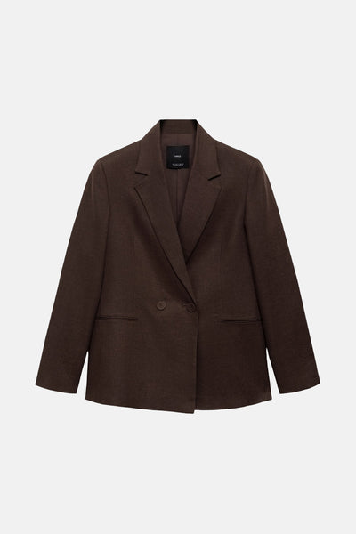 Bruine blazer van MANGO, dubbelgeknoopt met paspelzakken en inkepingrevers.