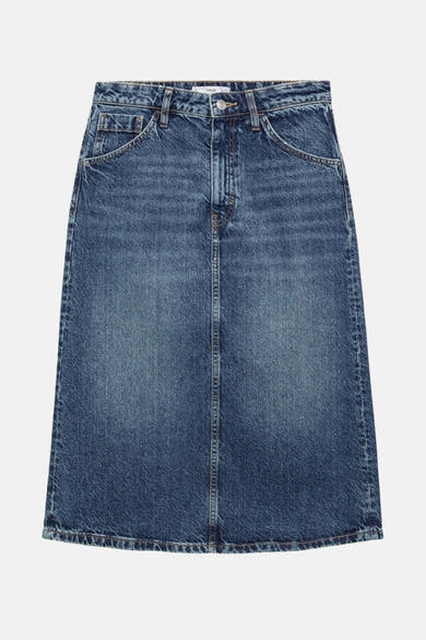 Midi-jeansrok in blauwe denim van MANGO, met een centrale split en denimstijl voorzakken.