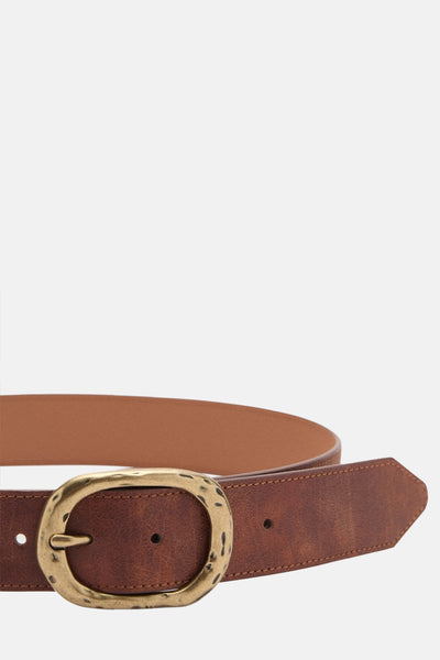 Bruine riem van MANGO met verouderde ovale gesp en nette lederen afwerking.