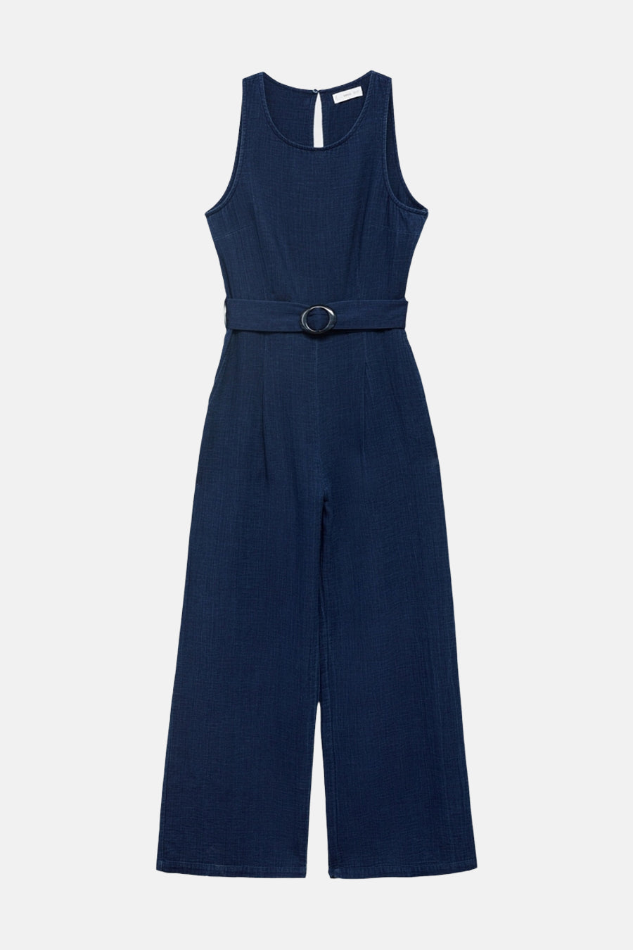 Combinaison bleue de MANGO avec ceinture à boucle argentée et jambes larges.
