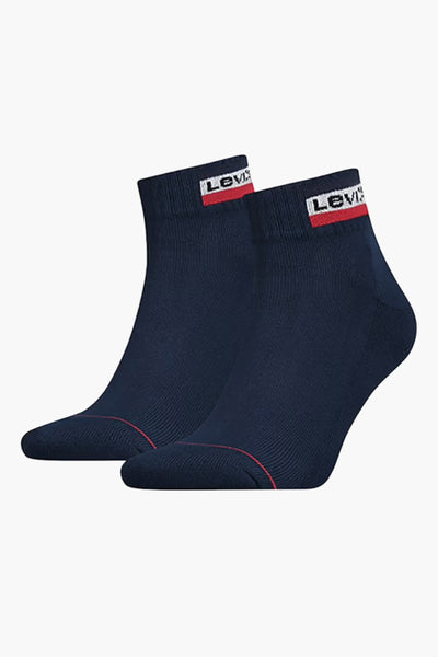 Chaussettes bleues de Levi's Accessories, avec rayure rouge et logo de la marque sur le bord supérieur.
