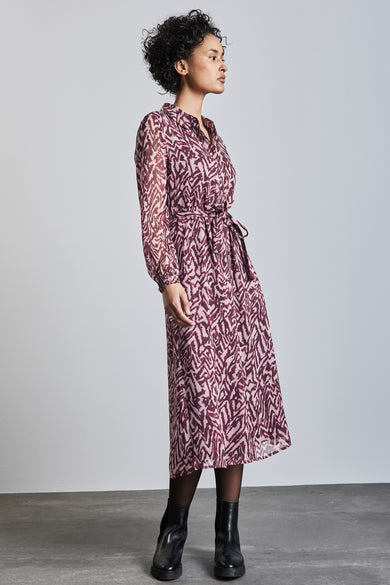 Bordeaux lange mouwen jurk van STREET ONE, met bordeaux en lichtroze zebraprint, met knopen.