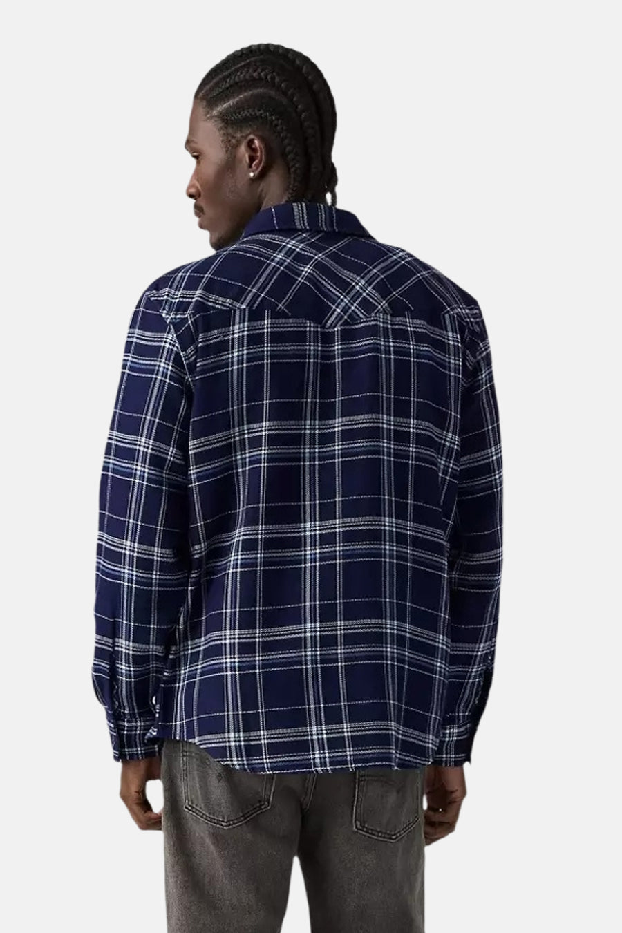 Vue de dos d’une chemise à manches longues bleu marine à carreaux blancs Levi's®