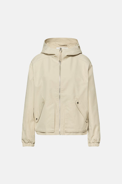 Korte beige jas van Street One met zilveren ritssluiting, capuchon en klepzakken.