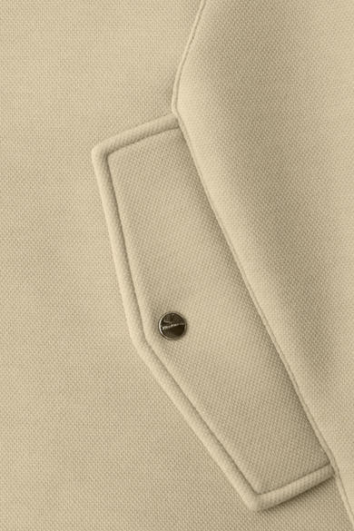 Beige gilet van Street One, met een zakdetail met een decoratieve knoop.