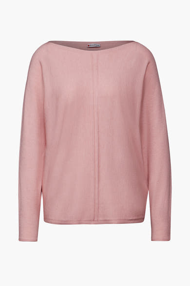 Roze gebreide trui van Street One, met verticale naaddetails in het midden en een boothals.
