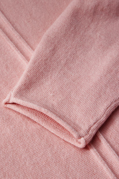 Roze trui van STREET ONE, in fijne breitechniek, met geribde boorden aan de mouwen en een gladde textuur.