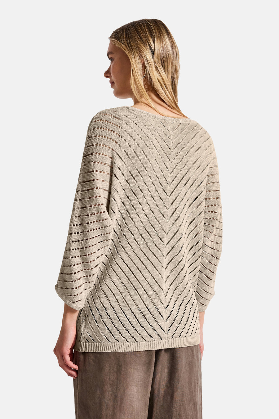 Ronde hals trui beige van Street One met chevronpatroon en driekwartmouwen.