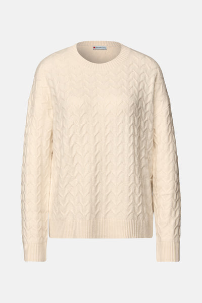 Pull col rond écru de Street One, à motif texturé en chevron sur toute la surface.