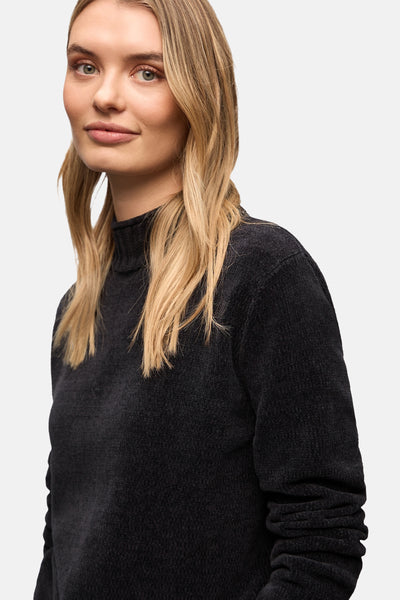 Pull col montant noir de STREET ONE, en maille texturée et coupe décontractée.