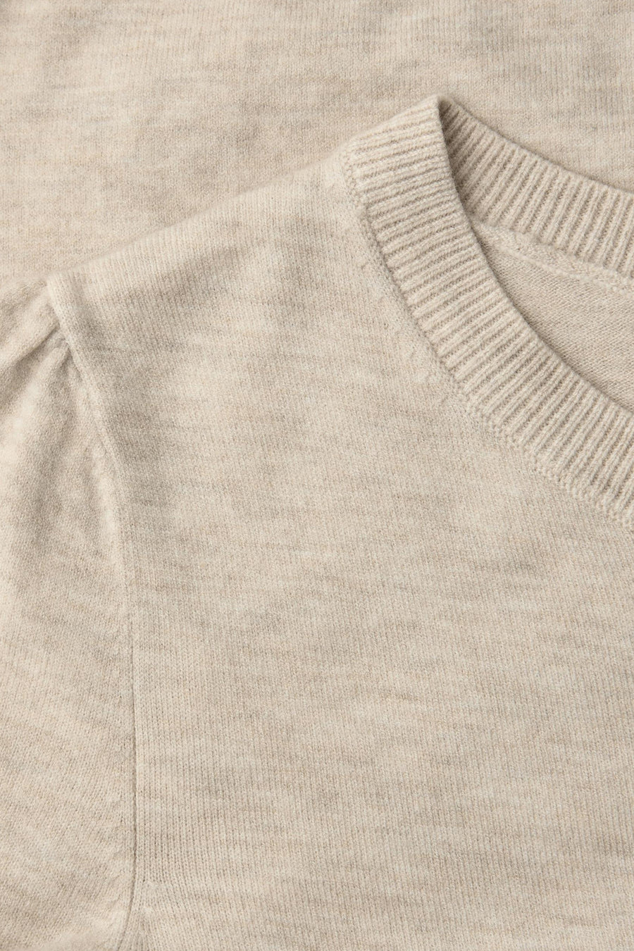 Beige ronde hals trui van STREET ONE met een geribbelde ronde hals en pofmouwen.