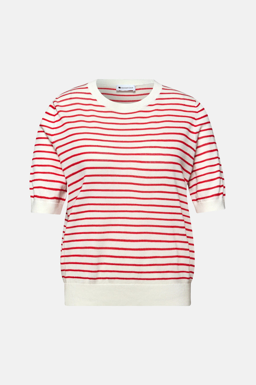 Pull multicolore col rond de Street One, à rayures horizontales rouges sur fond blanc cassé.