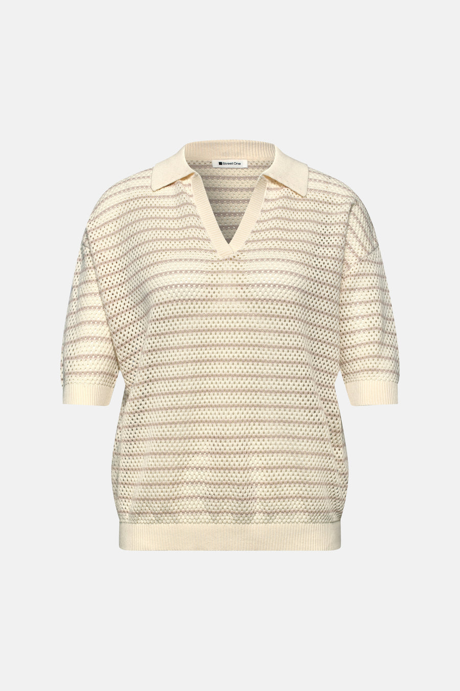 Beige trui van STREET ONE in opengebreid breisel met horizontale strepen, met polokraag en korte mouwen.